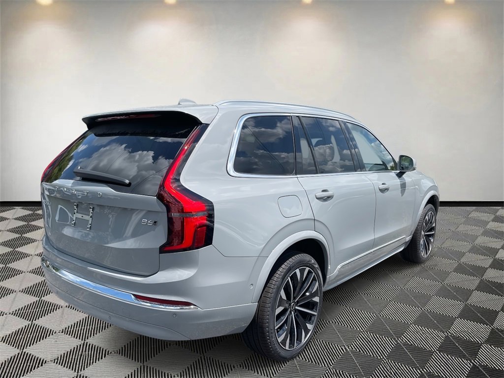 New 2026 Volvo XC90 B6 Ultra image 3