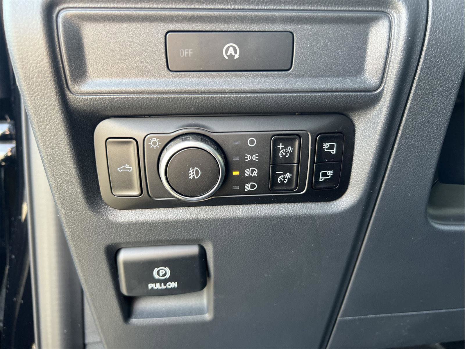 Used 2025 Ford F150 XLT w/ Equipment Group 302A MID image 22