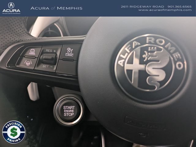 Used 2025 Alfa Romeo Giulia AWD w/ Driving Assist Package image 14