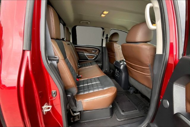 Used 2017 Nissan Titan Platinum Reserve AWD/4WD image 26