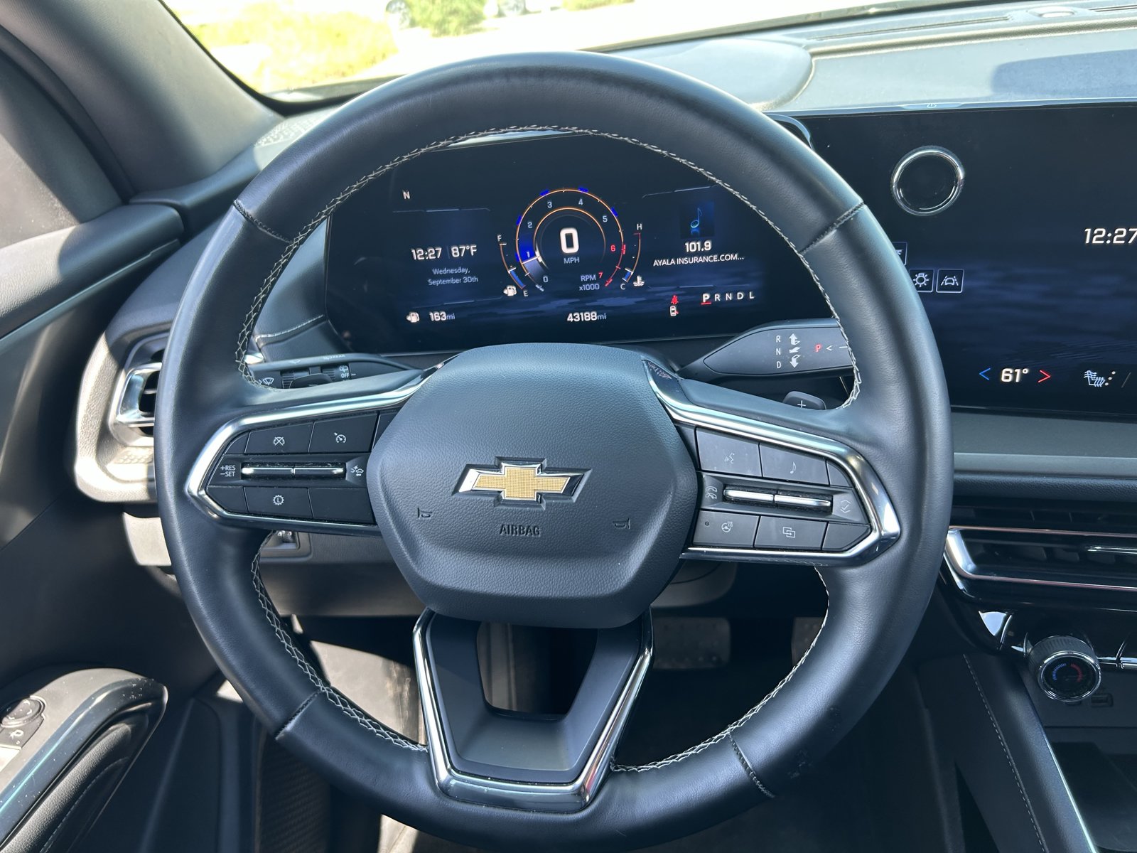Certified 2025 Chevrolet Traverse LT FWD image 24