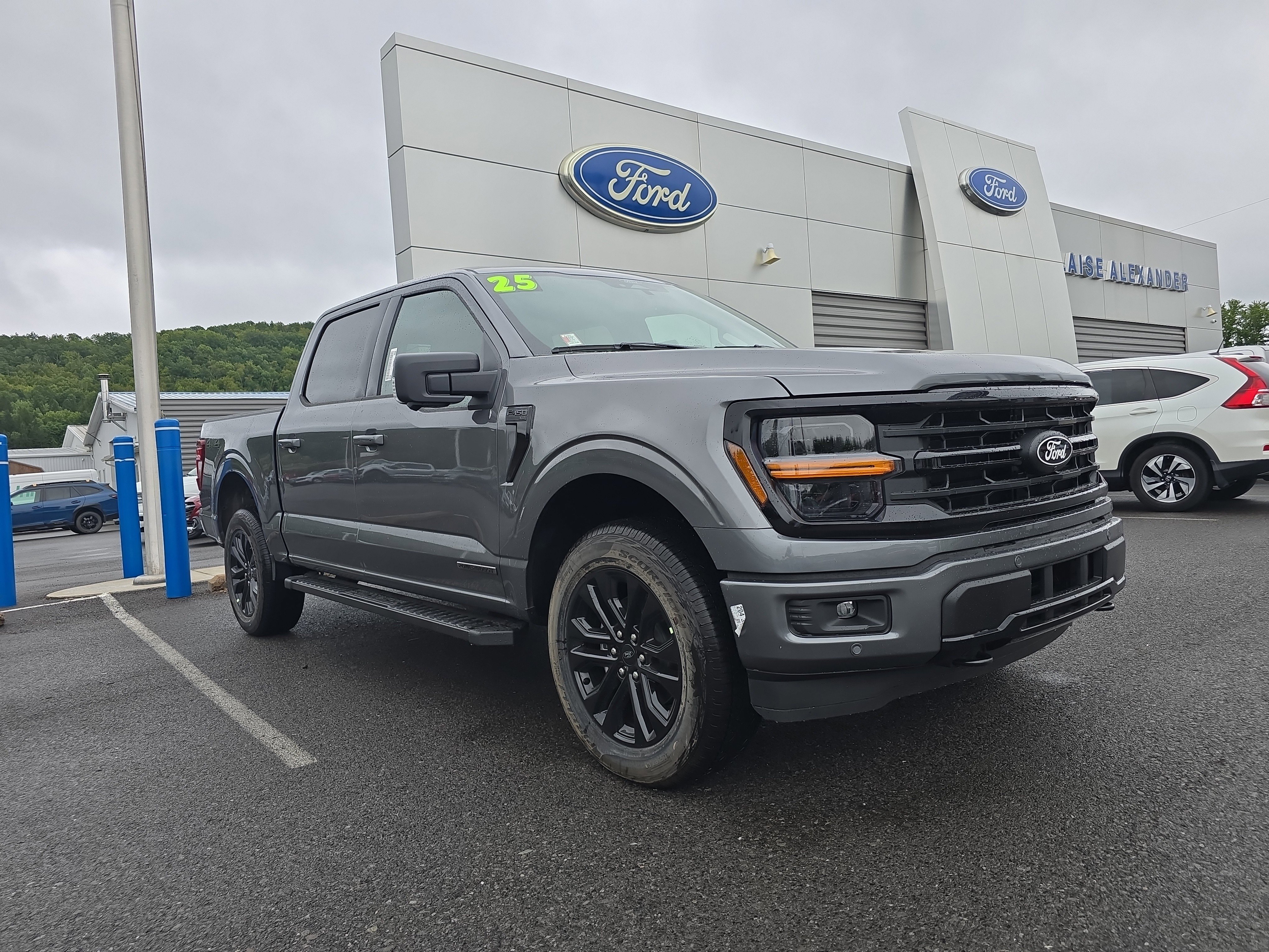 New 2025 Ford F150 XLT video 1