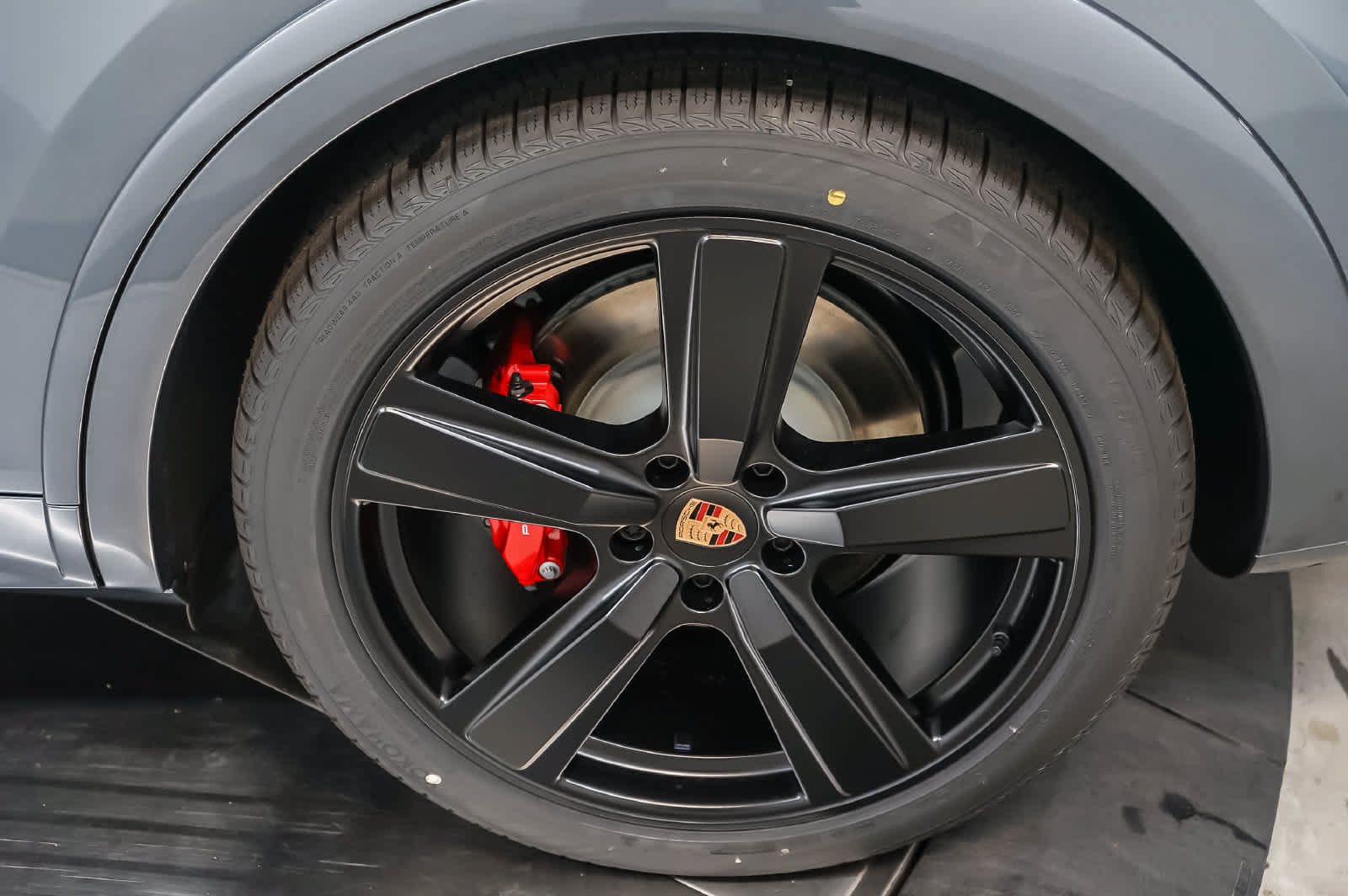 New 2026 Porsche Cayenne GTS AWD/4WD image 13