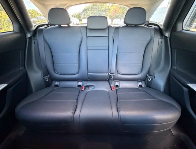 Used 2023 Mercedes-Benz GLC 300 4MATIC image 17