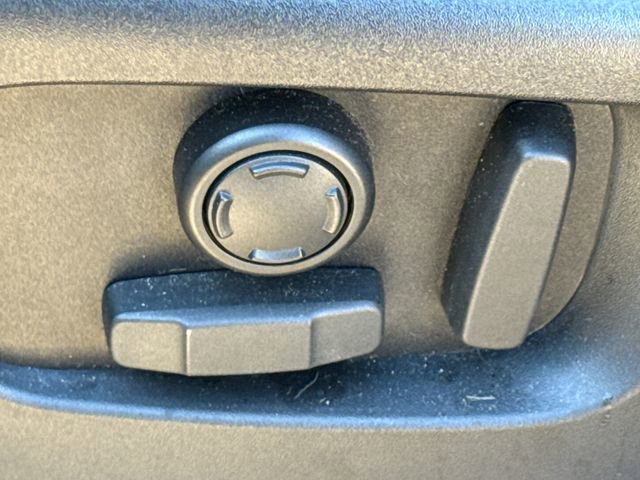 Used 2019 Land Rover Discovery SE image 20