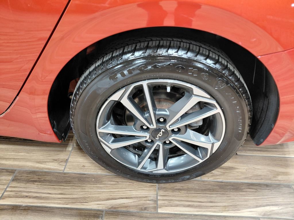 Used 2023 Kia Forte LXS image 11