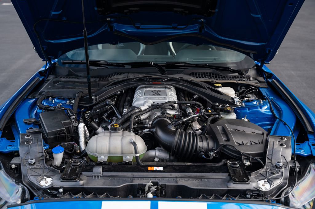 Used 2021 Ford Mustang Shelby GT500 w/ Carbon Fiber Track Pack image 42