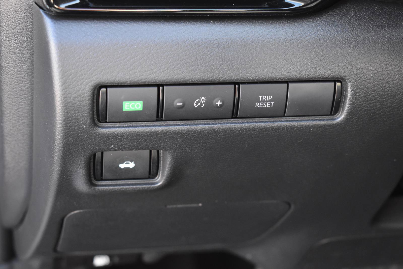 Used 2024 Nissan Sentra SV image 22