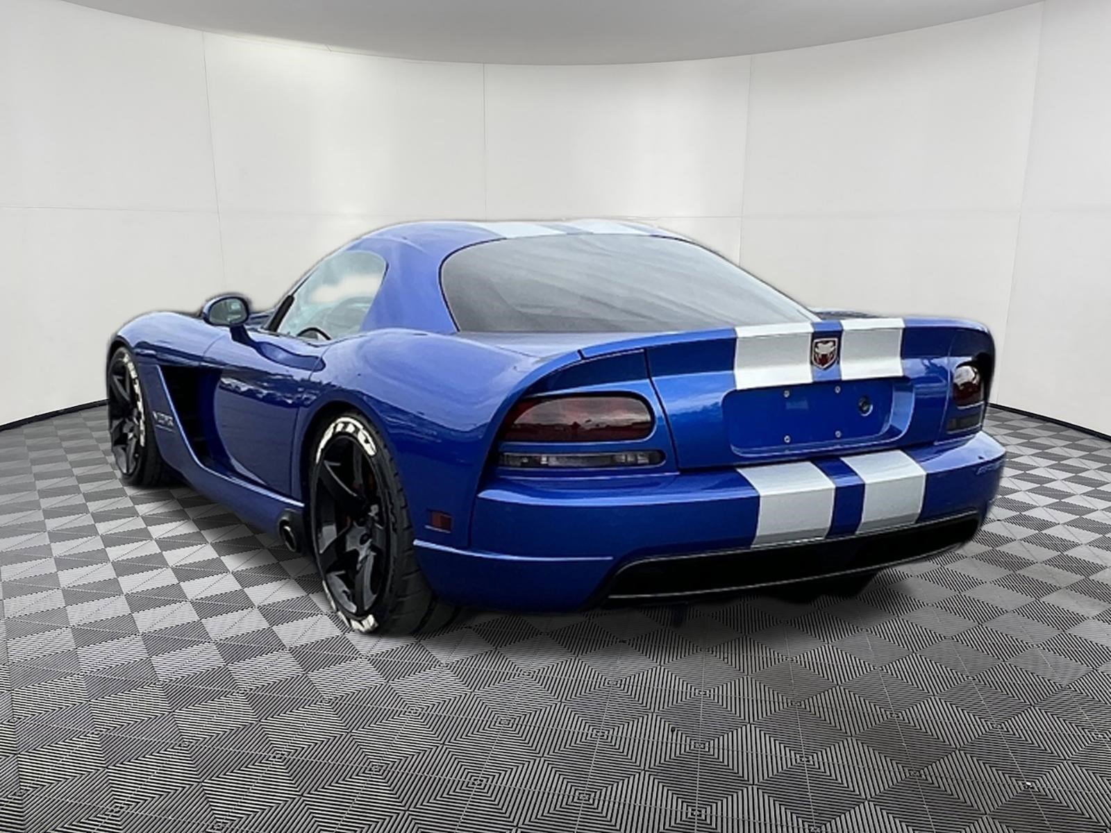 Used 2006 Dodge Viper SRT-10 RWD image 4
