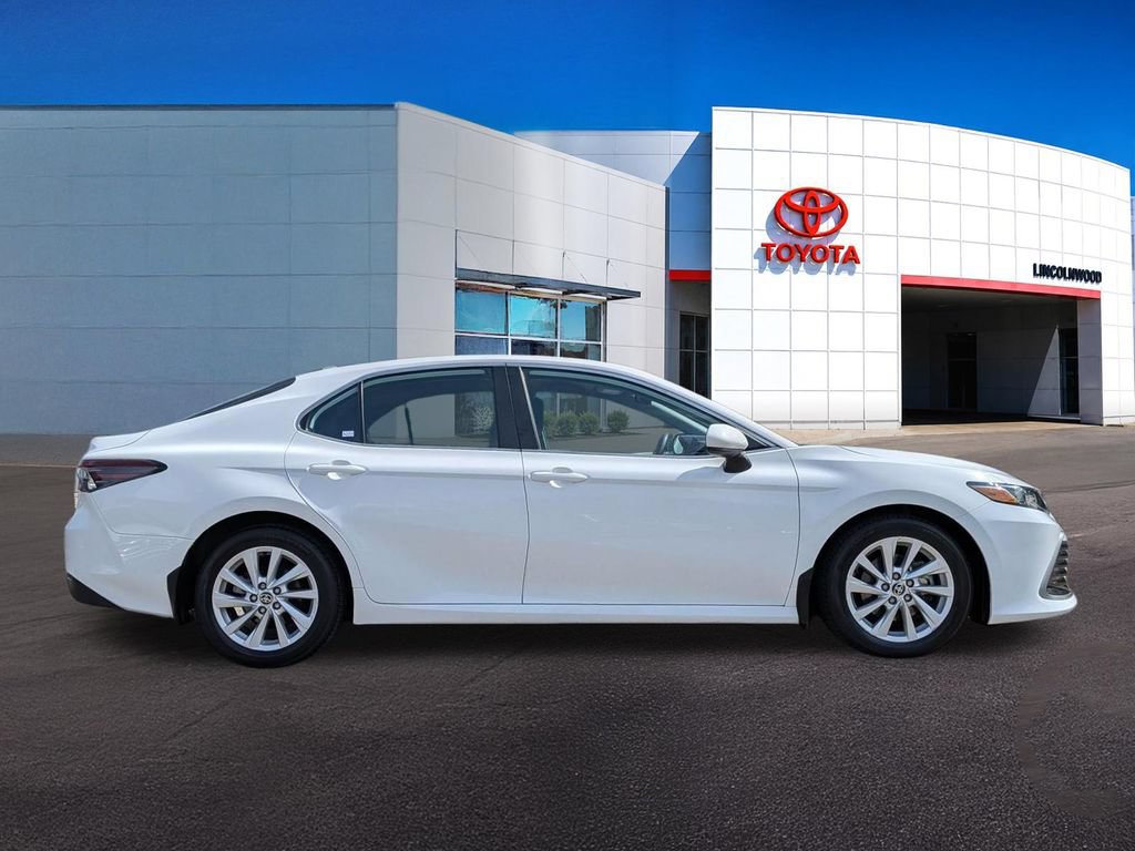 Used 2024 Toyota Camry LE FWD image 8