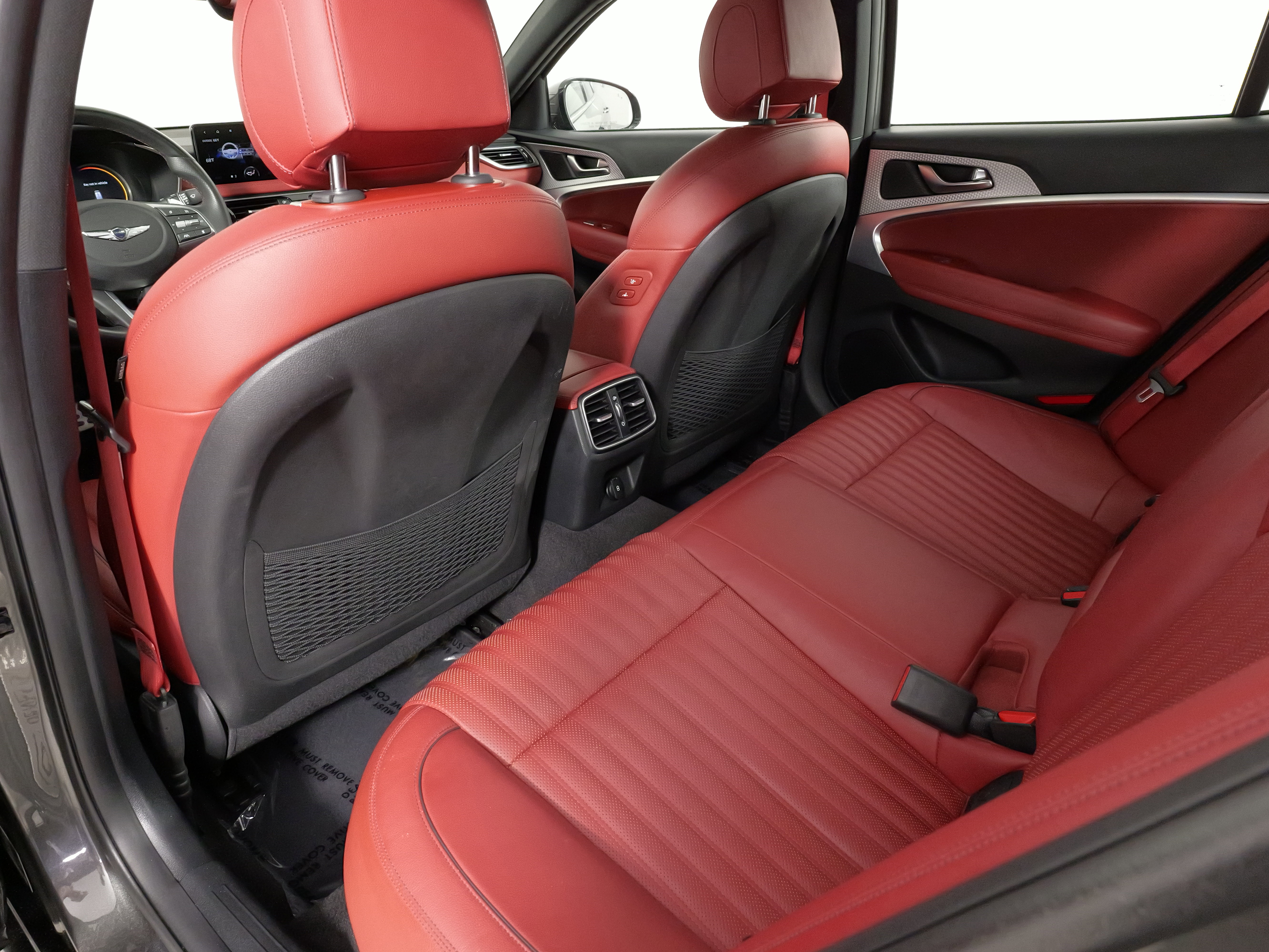 Used 2023 Genesis G70 2.0T w/ Sport Prestige Package image 32