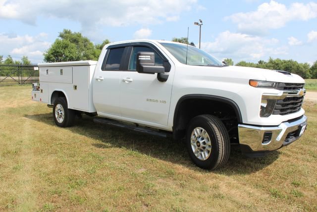 Used 2024 Chevrolet Silverado 2500 LT AWD/4WD image 7