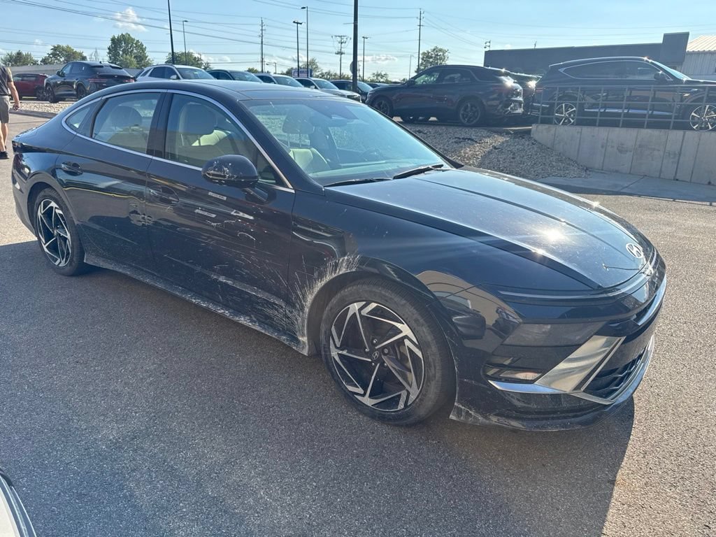 Used 2024 Hyundai Sonata SEL w/ Convenience Package FWD image 4