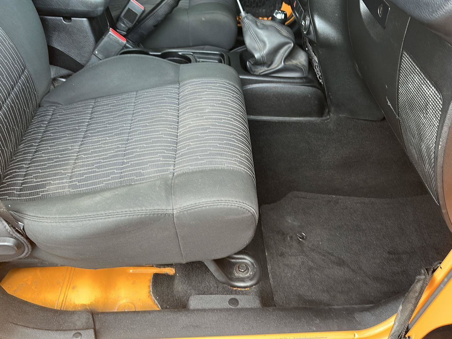 Used 2012 Jeep Wrangler Unlimited Sport AWD/4WD image 20