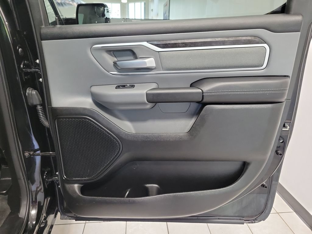 Used 2023 RAM 1500 Big Horn AWD/4WD image 16