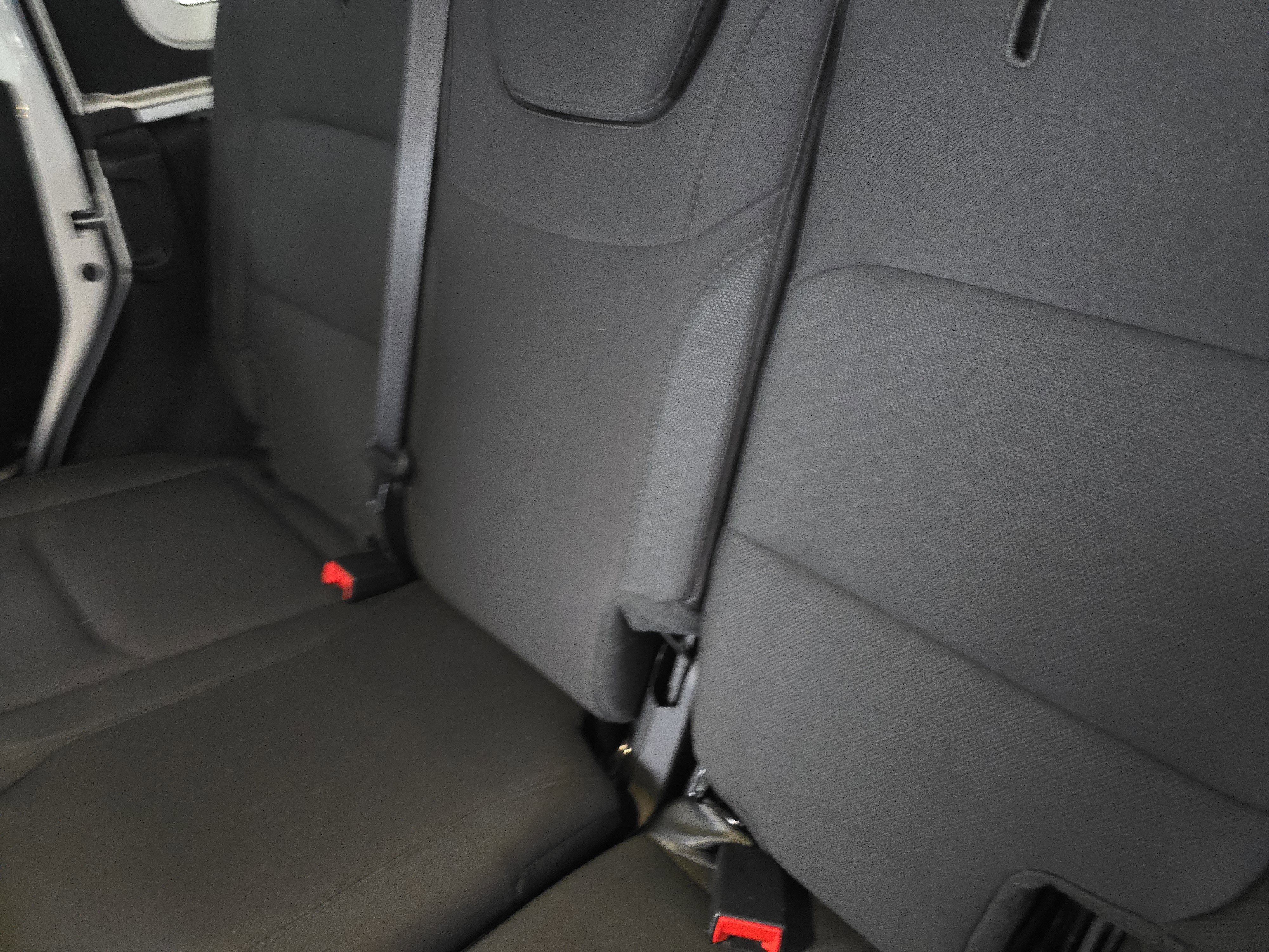 Used 2022 Jeep Wrangler Unlimited Sport image 19