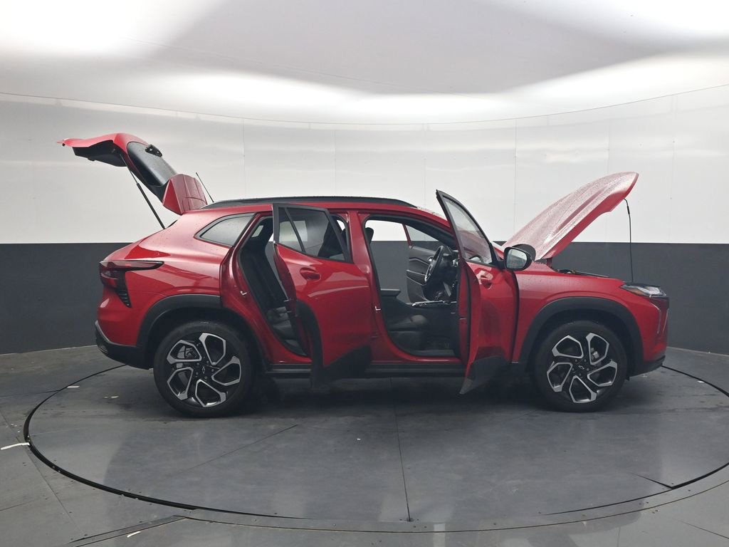 Used 2026 Chevrolet Trax RS w/ Driver Confidence Package FWD image 46