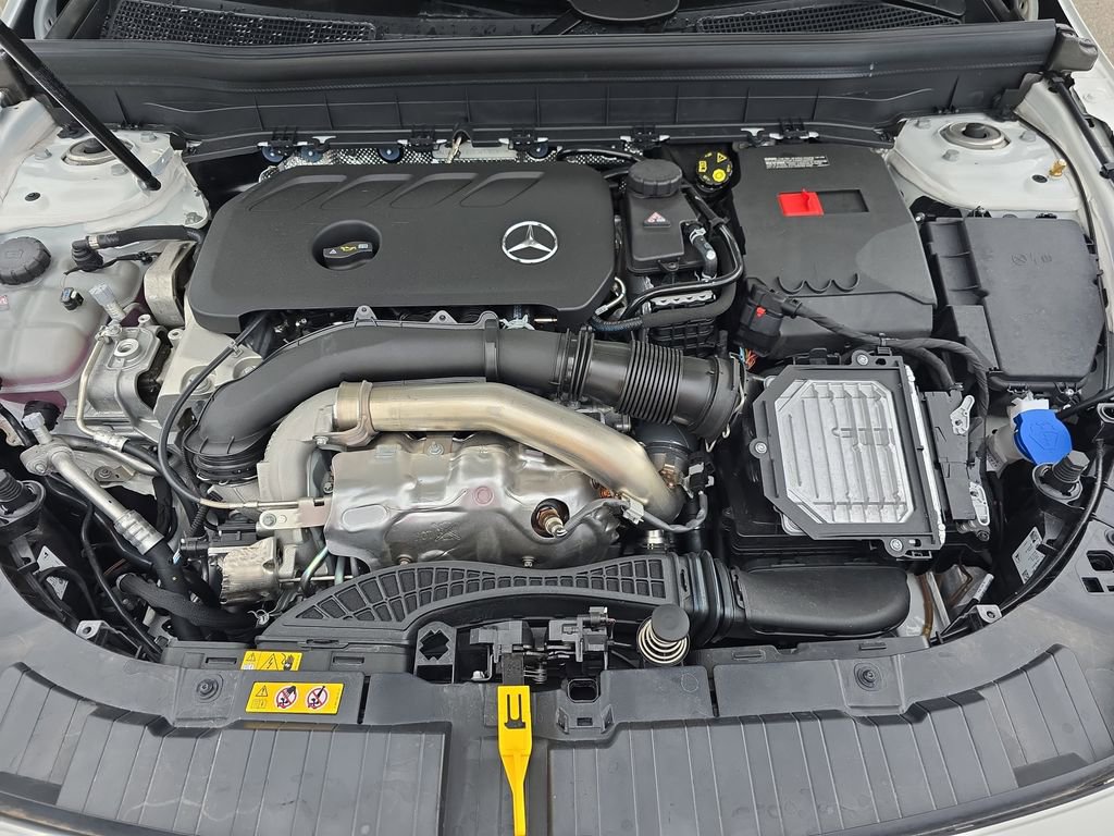 New 2025 Mercedes-Benz GLB 250 image 30