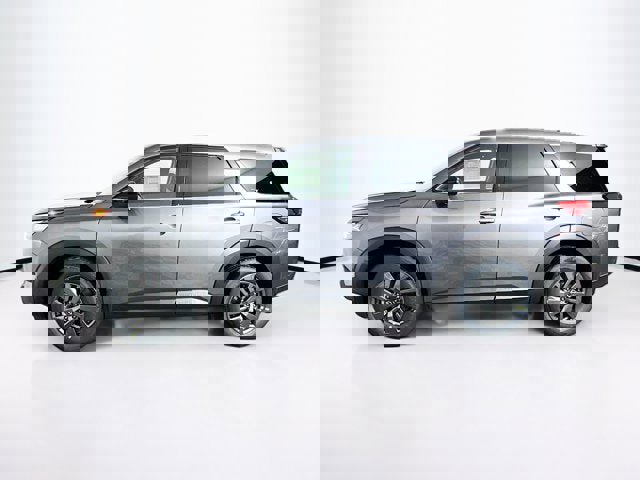 New 2025 Nissan Pathfinder S image 7