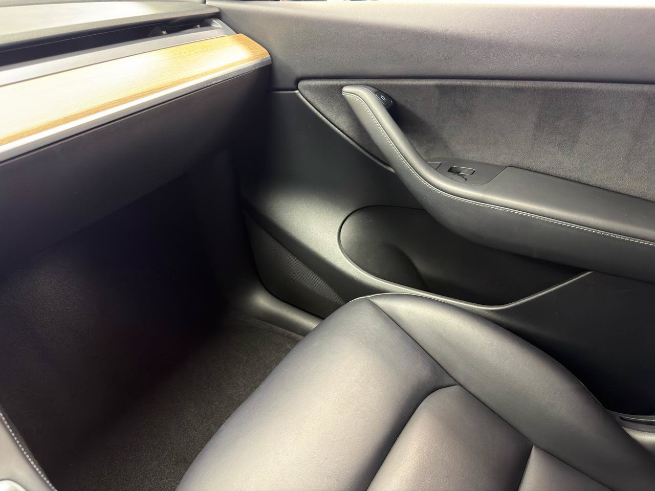 Used 2022 Tesla Model Y Performance AWD/4WD image 22