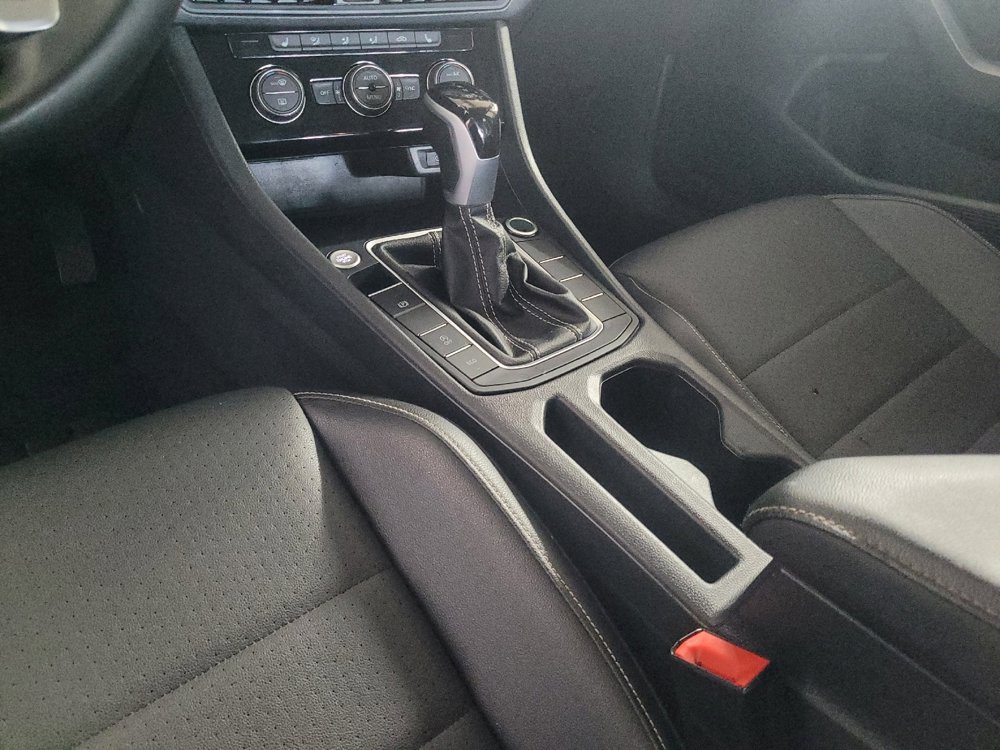 Used 2024 Volkswagen Jetta SE image 26