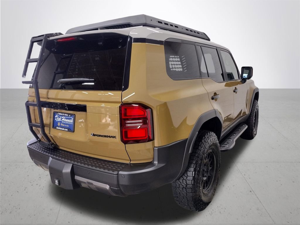 Used 2025 Toyota Land Cruiser image 12