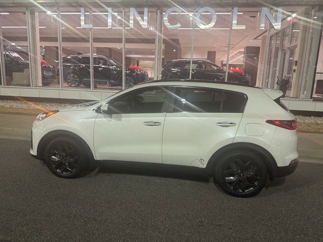 Used 2020 Kia Sportage S w/ S FWD Sunroof Package image 17