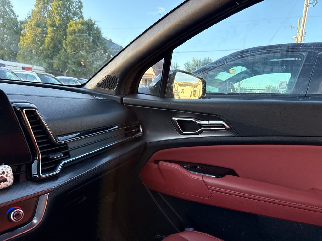 Used 2023 Kia Sportage SX FWD image 6