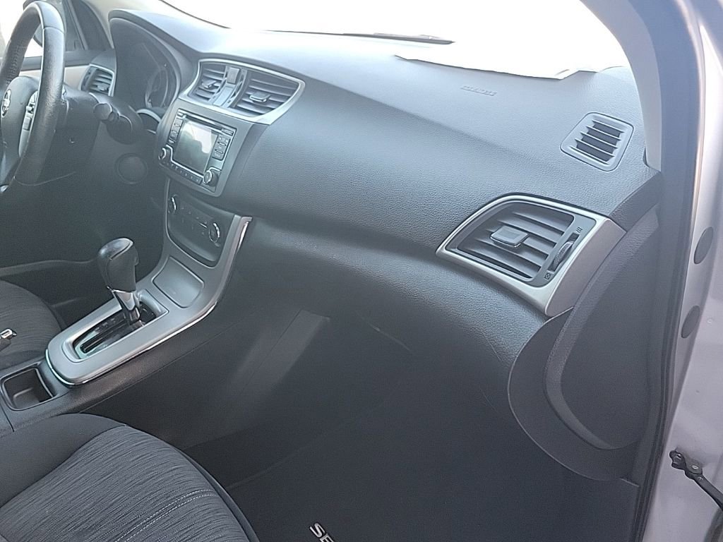 Used 2015 Nissan Sentra SV FWD image 42
