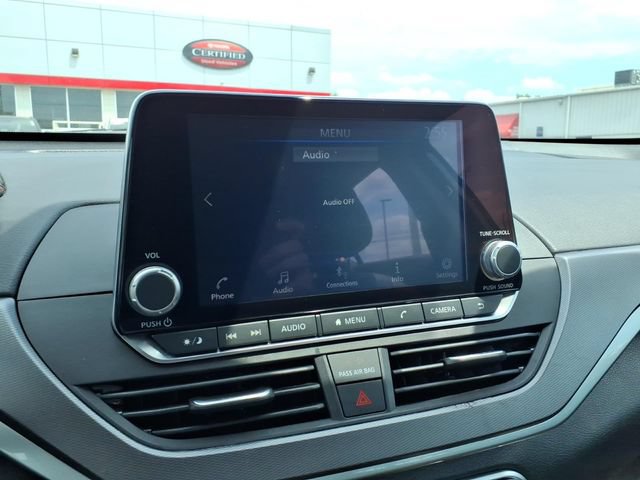 Used 2024 Nissan Altima 2.5 SR FWD image 18