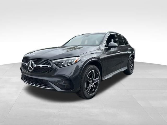 Certified 2025 Mercedes-Benz GLC 300 4MATIC image 1