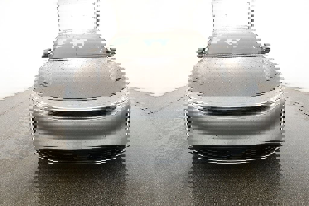 Used 2024 Lucid Air Touring image 2