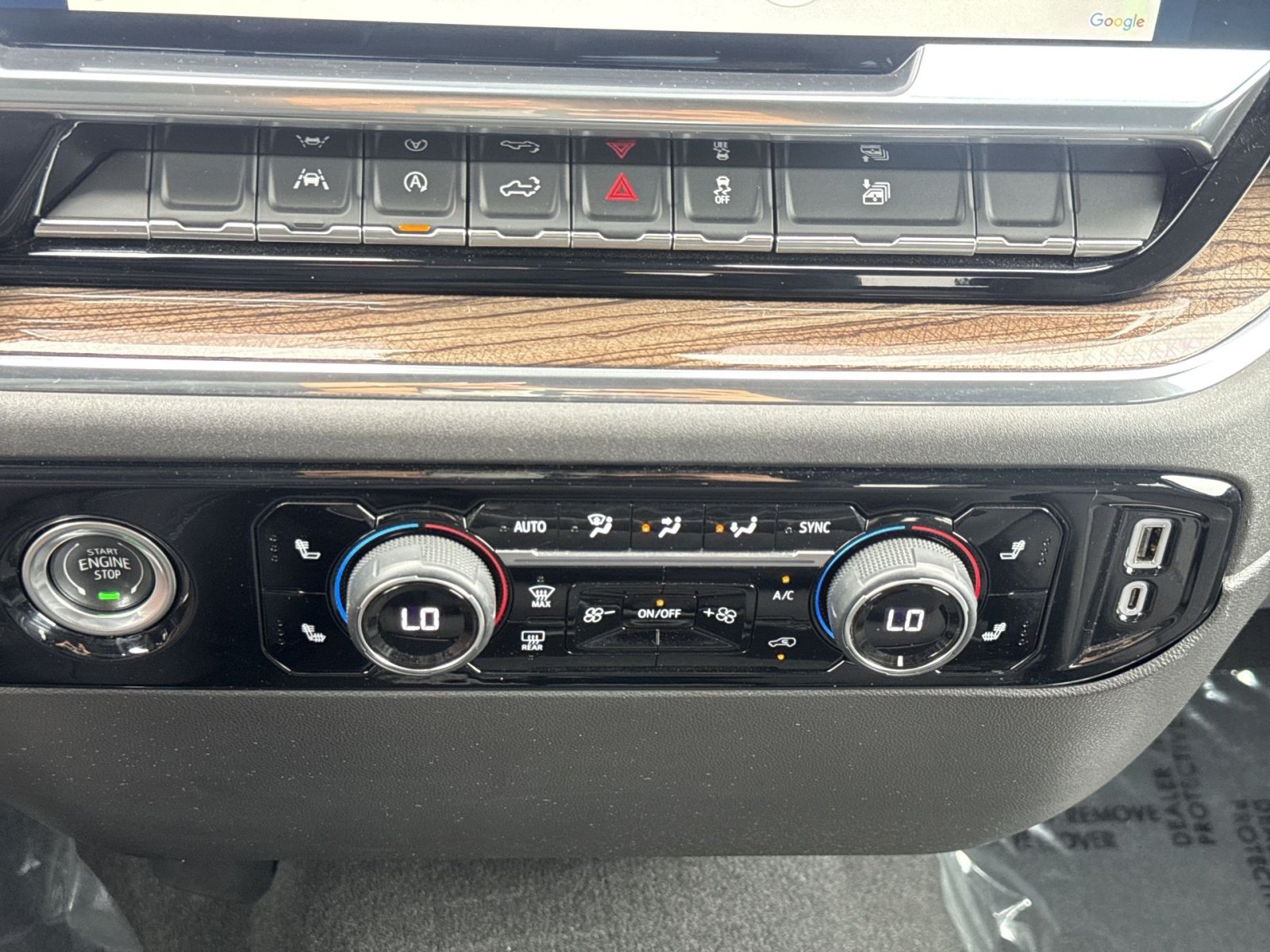 Used 2024 Chevrolet Silverado 1500 LT AWD/4WD image 39