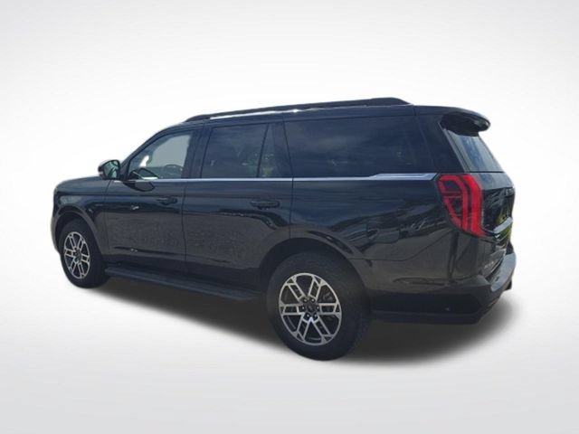 Used 2025 Ford Expedition Active AWD/4WD image 5