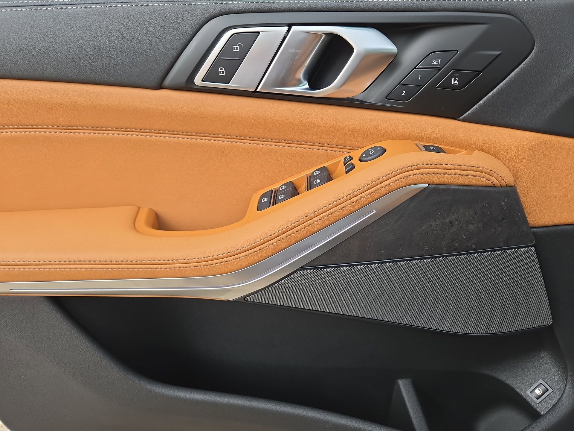 New 2026 BMW X5 xDrive50e w/ Executive Package image 15