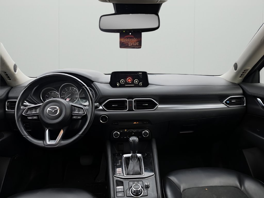 Used 2018 MAZDA CX-5 Touring w/ Preferred Equipment Package FWD image 11