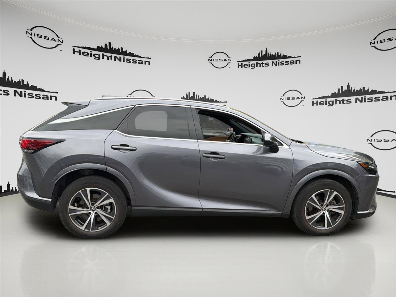 Used 2023 Lexus RX 350 Premium w/ Accessory Package AWD/4WD image 6