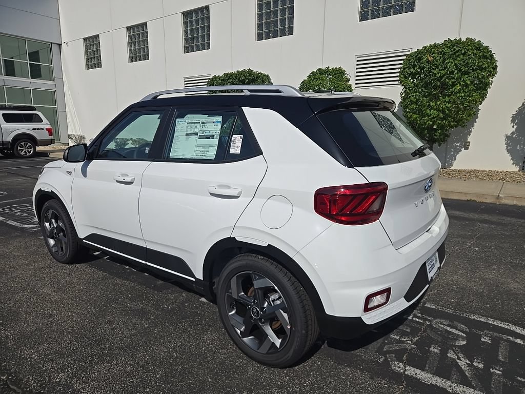 New 2026 Hyundai Venue SEL FWD image 6