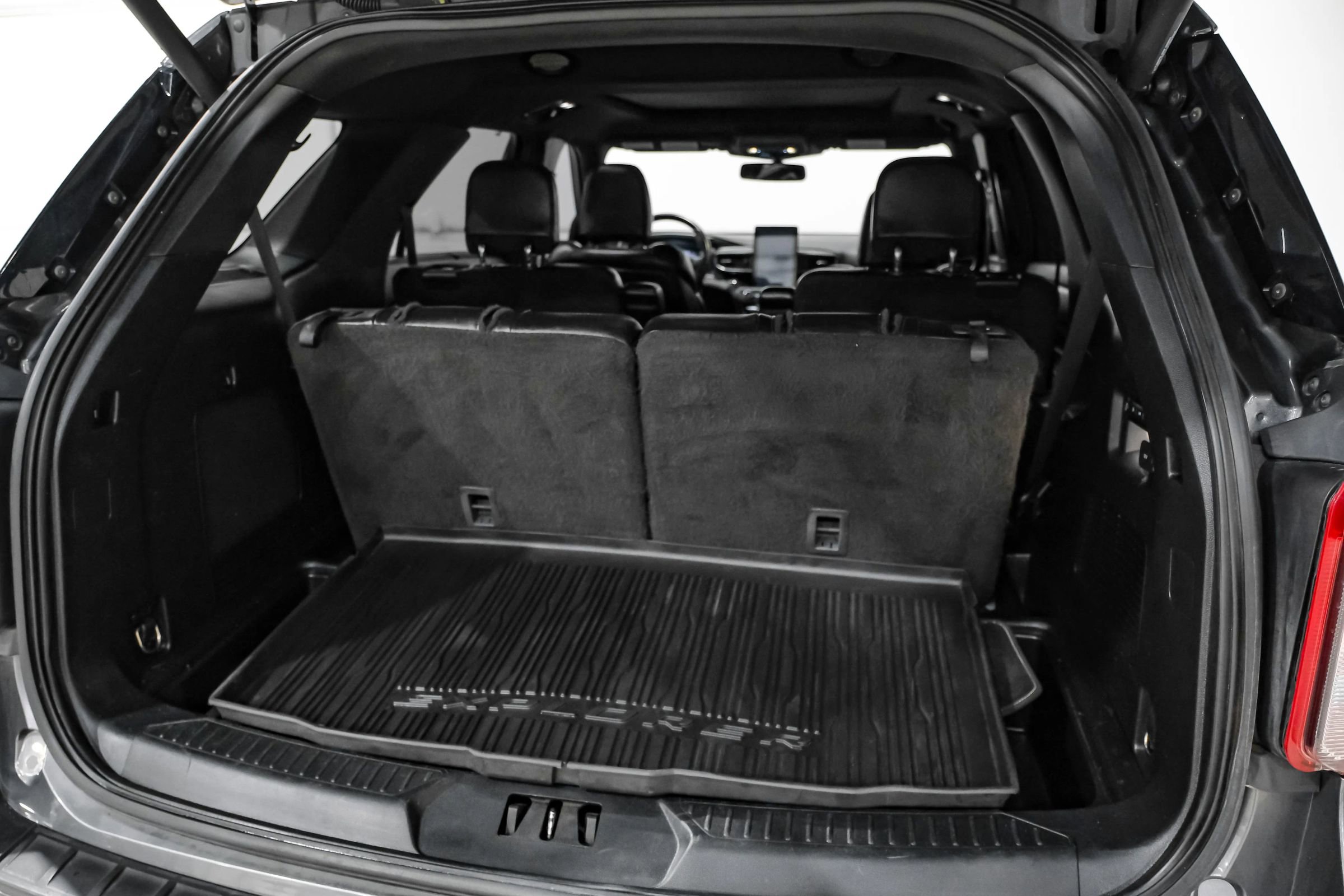 Used 2020 Ford Explorer ST w/ ST Street Pack image 51