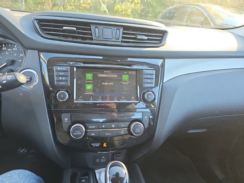 Certified 2020 Nissan Rogue Sport SL w/ Premium Package image 8