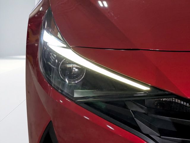 Used 2023 Hyundai Elantra SEL FWD image 9