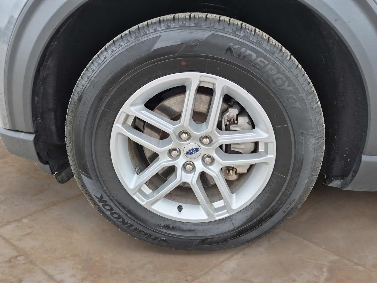 Used 2025 Ford Explorer Active RWD image 29