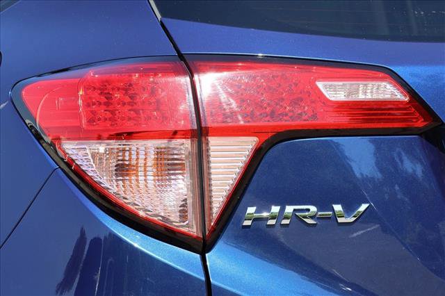 Used 2017 Honda HR-V EX image 11