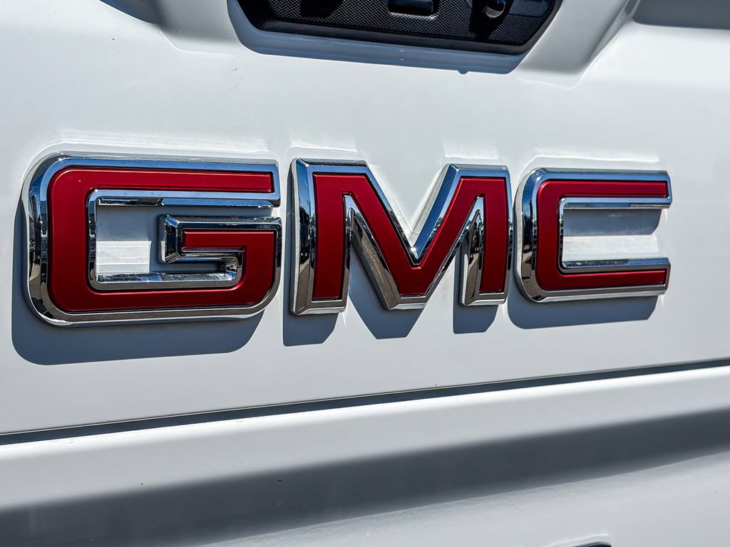 Used 2024 GMC Sierra 1500 SLT w/ SLT Premium Plus Package AWD/4WD image 10