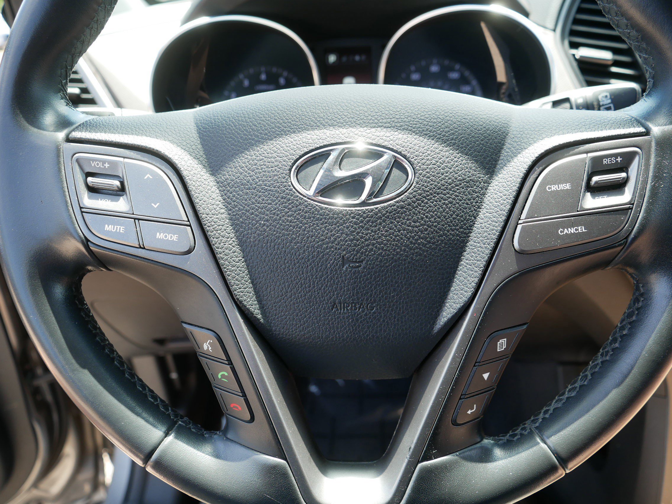 Used 2017 Hyundai Santa Fe Sport AWD/4WD image 24