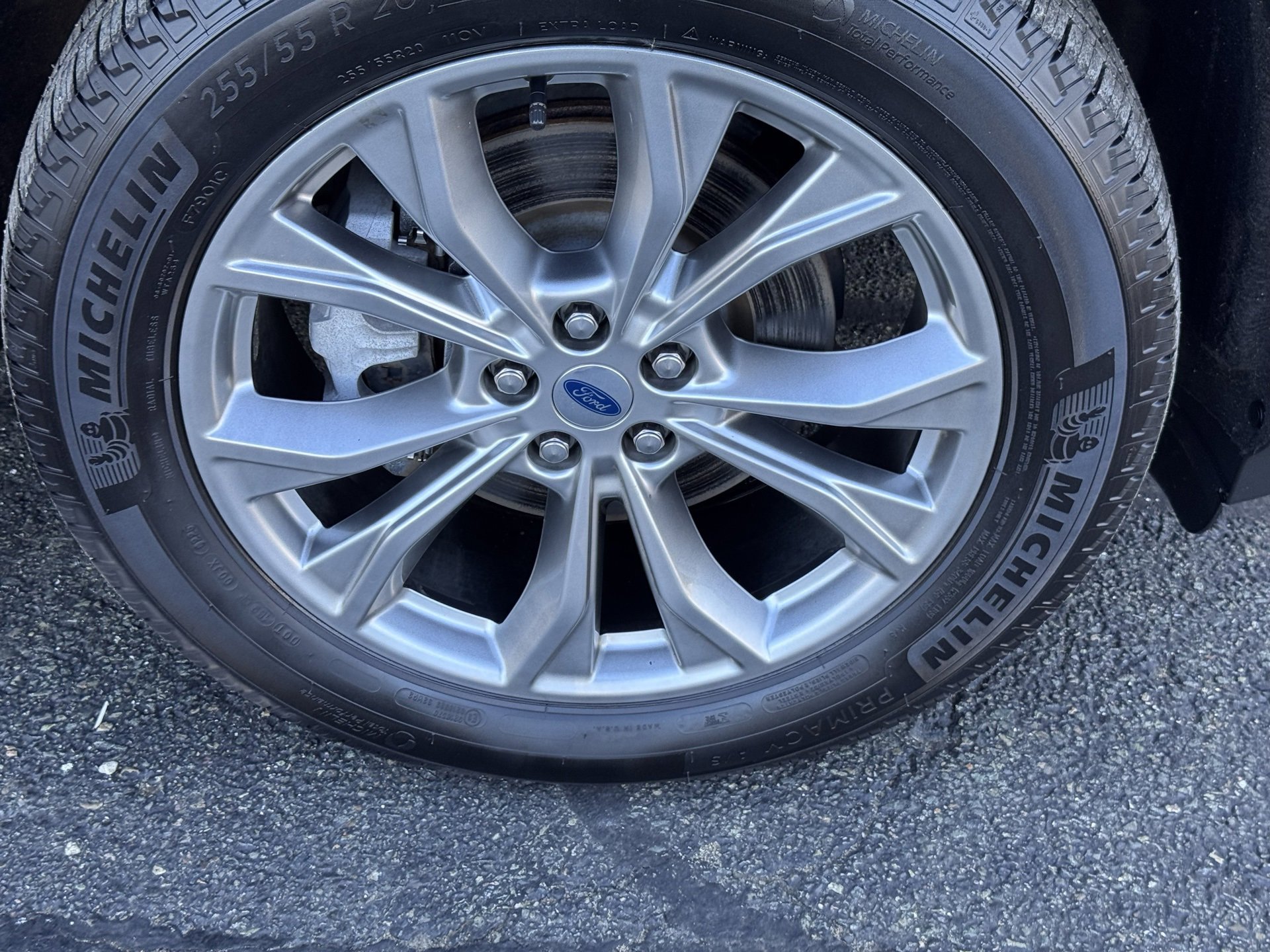 Used 2022 Ford Explorer XLT w/ Equipment Group 202A image 11