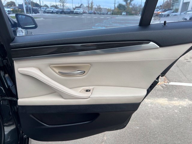 Used 2011 BMW 535i Sedan RWD image 13