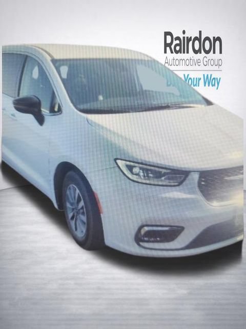 Used 2024 Chrysler Pacifica Limited