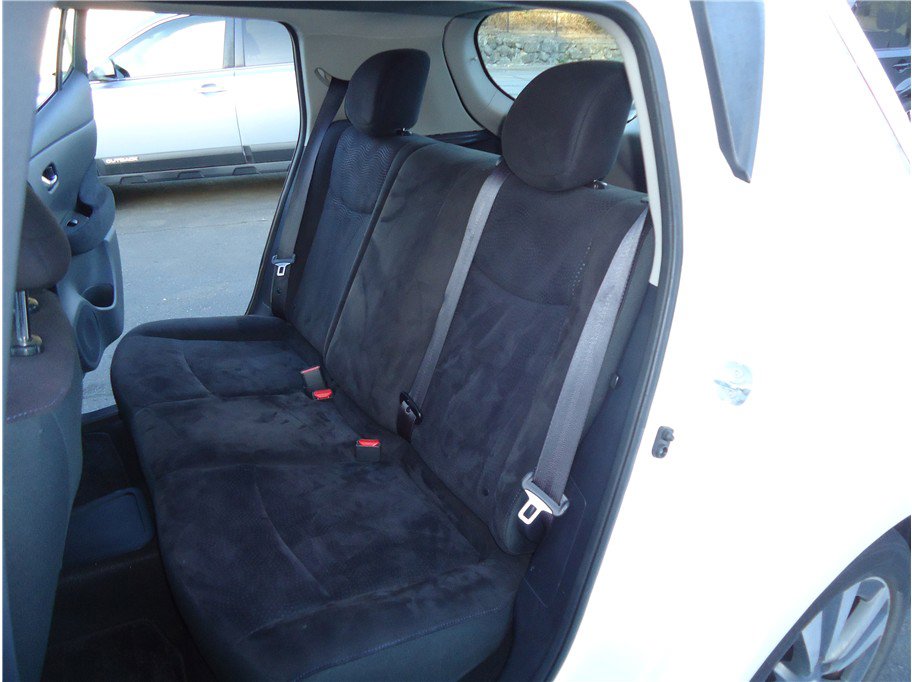 Used 2015 Nissan Leaf SV w/ LED & Quick Charge Package FWD image 12
