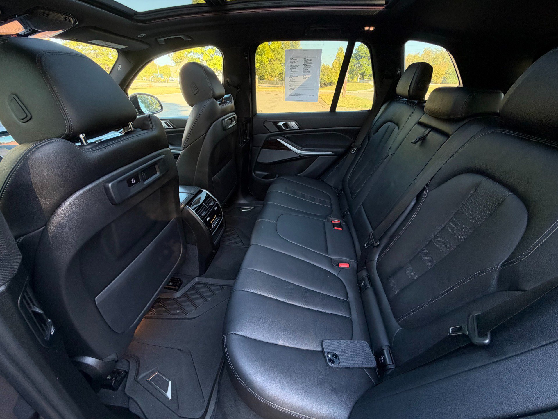 Used 2021 BMW X5 xDrive40i w/ Premium Package AWD/4WD image 18